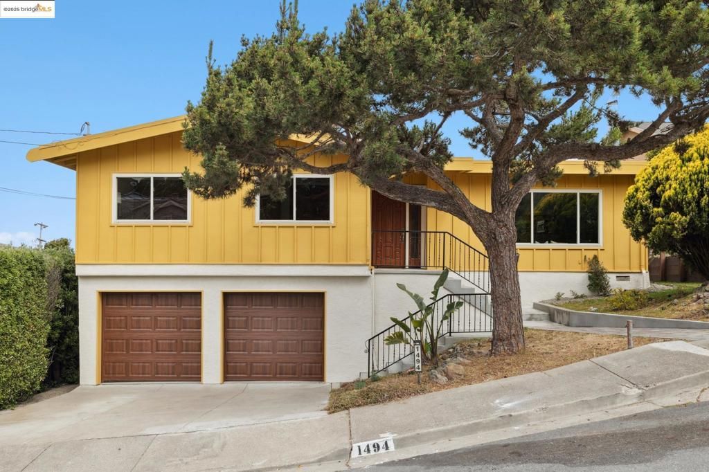 1494 Olive Ave, Richmond, CA 94805