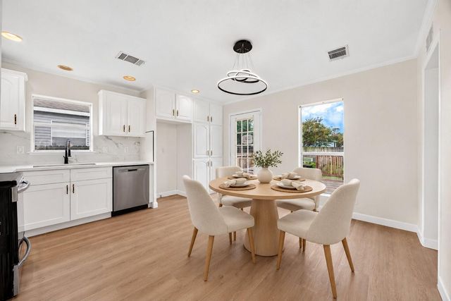 10130 Summerberry Lane, Tomball, TX 77375