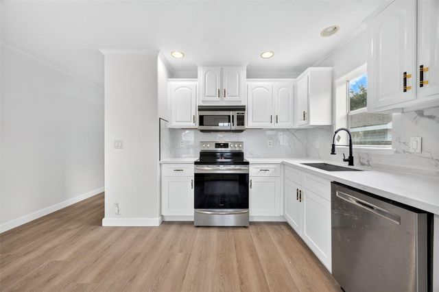 10130 Summerberry Lane, Tomball, TX 77375