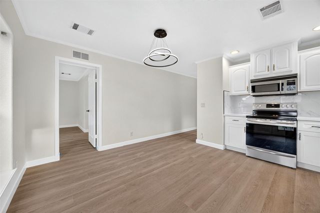 10130 Summerberry Lane, Tomball, TX 77375