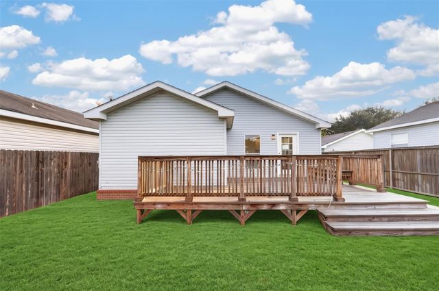 10130 Summerberry Lane, Tomball, TX 77375