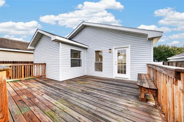 10130 Summerberry Lane, Tomball, TX 77375