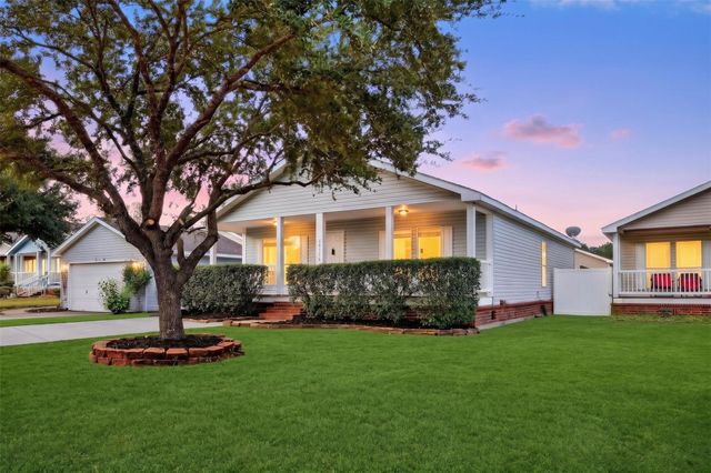 10130 Summerberry Lane, Tomball, TX 77375