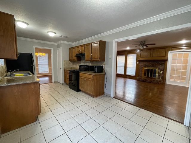 1557 Copper Meadow Drive, Mesquite, TX 75149