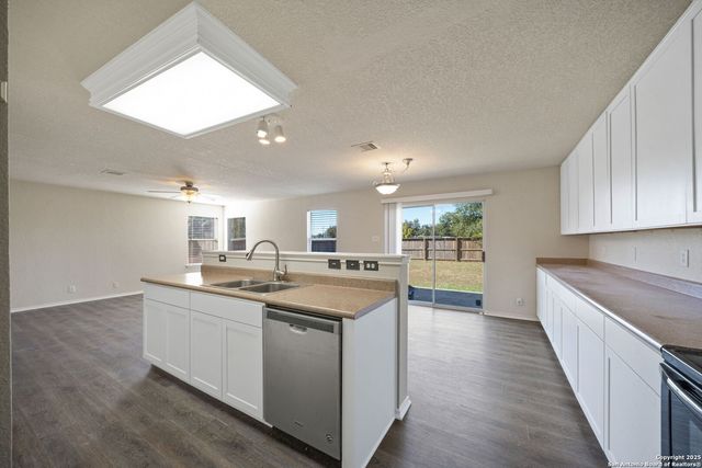 133 Hampton, Boerne, TX 78006