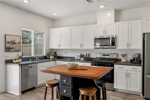 863 Bertino Place, Chico, CA 95973