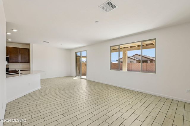 949 W Calle Cuarzo, Sahuarita, AZ 85629