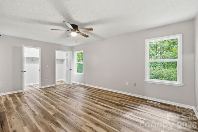 340 Oakwood Lane, Columbus, NC 28722