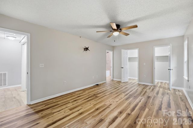 340 Oakwood Lane, Columbus, NC 28722