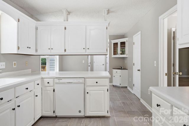 340 Oakwood Lane, Columbus, NC 28722