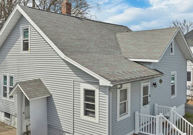 74 Crescent St., Lowell, MA 01851