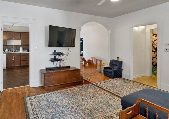 74 Crescent St., Lowell, MA 01851