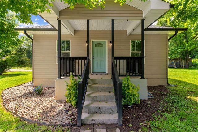 9855 Walnut Street, Soddy Daisy, TN 37379