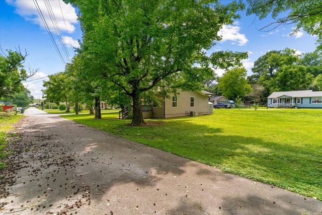 9855 Walnut Street, Soddy Daisy, TN 37379