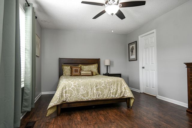 2214 N Fork Drive, Soddy Daisy, TN 37379