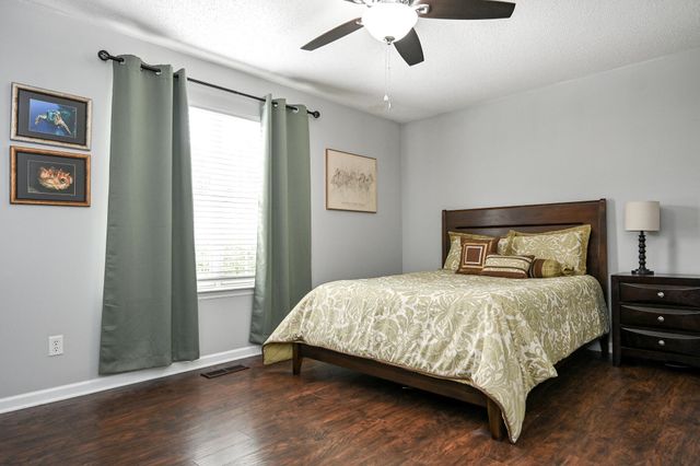 2214 N Fork Drive, Soddy Daisy, TN 37379