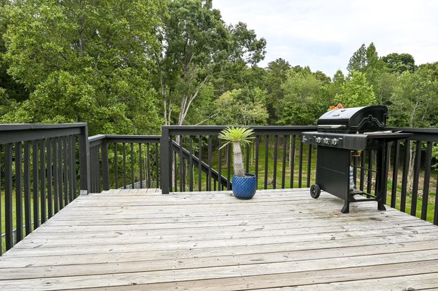 2214 N Fork Drive, Soddy Daisy, TN 37379