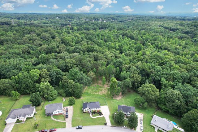 2214 N Fork Drive, Soddy Daisy, TN 37379
