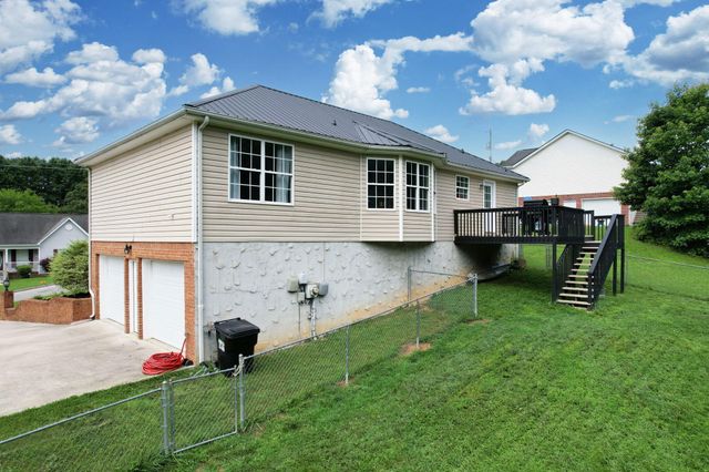 2214 N Fork Drive, Soddy Daisy, TN 37379