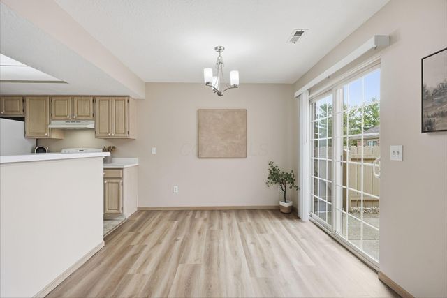 9383 Clermont Boulevard, Powell, OH 43065