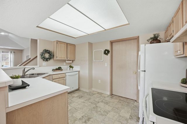 9383 Clermont Boulevard, Powell, OH 43065