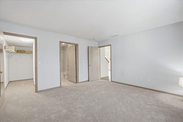 9383 Clermont Boulevard, Powell, OH 43065