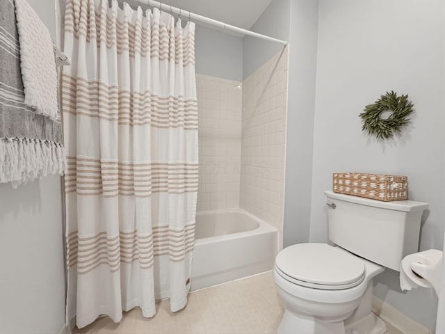 9383 Clermont Boulevard, Powell, OH 43065