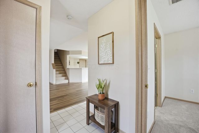 9383 Clermont Boulevard, Powell, OH 43065