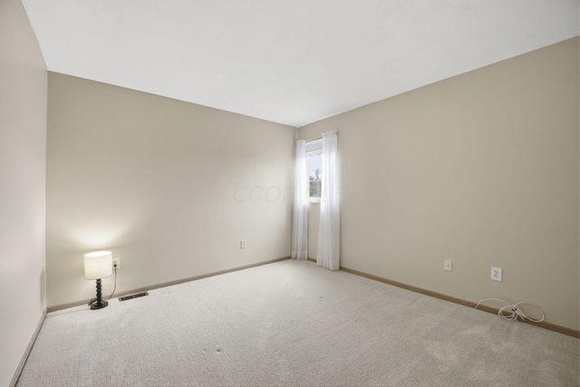 9383 Clermont Boulevard, Powell, OH 43065