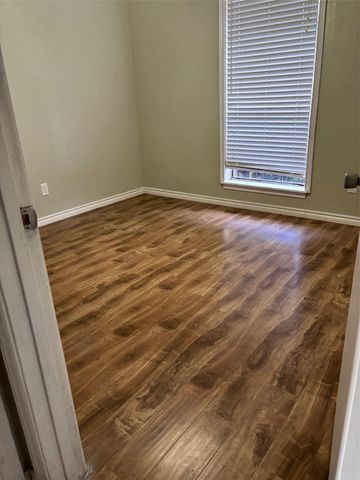 605 Meadowick Drive, Baytown, TX 77521