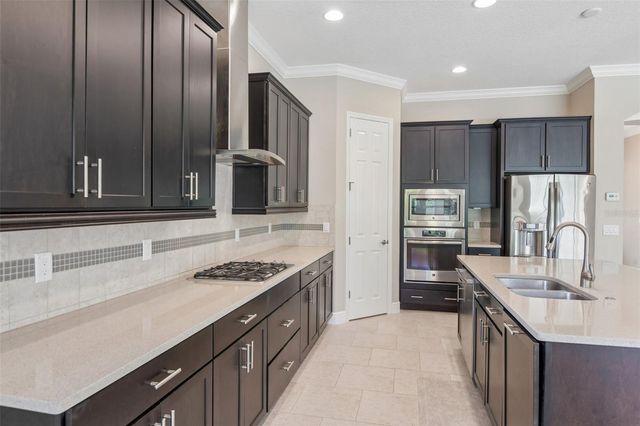 8355 SWISS CHARD CIRCLE, Land O Lakes, FL 34637