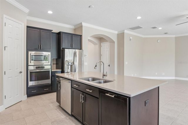 8355 SWISS CHARD CIRCLE, Land O Lakes, FL 34637