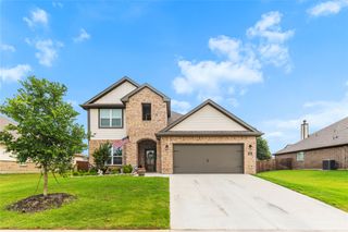 804 Feather Edge Drive, Springtown, TX 76082