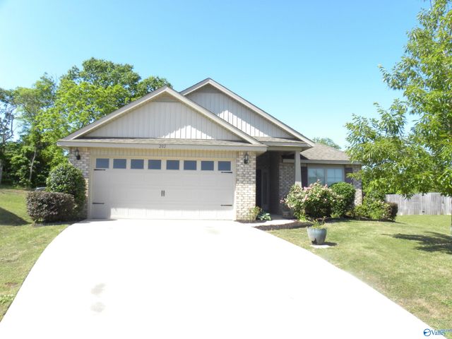 202 Ashbrook Circle, Harvest, AL 35749