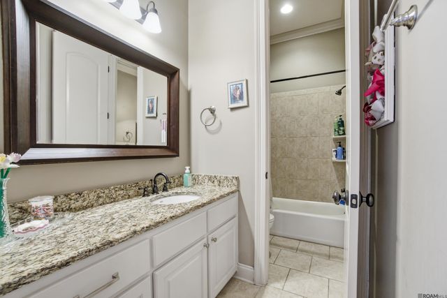 10456 Buddy Gore Rd, Gonzales, LA 70737