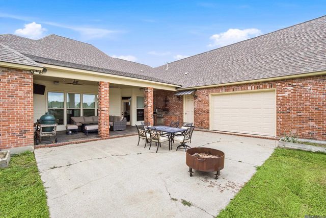 10456 Buddy Gore Rd, Gonzales, LA 70737