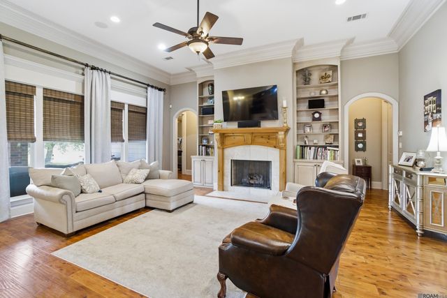 10456 Buddy Gore Rd, Gonzales, LA 70737