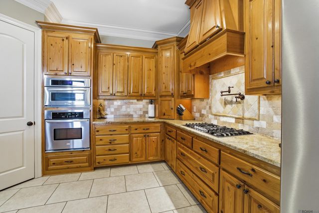 10456 Buddy Gore Rd, Gonzales, LA 70737