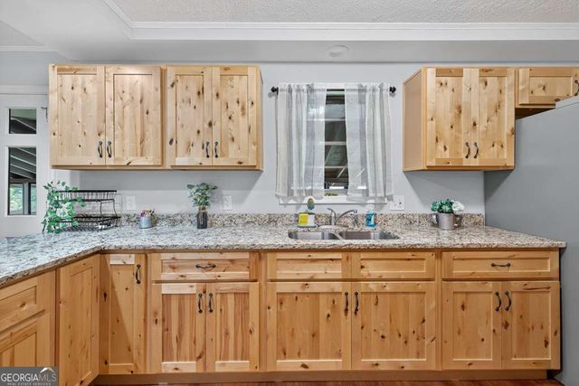 199 Cherry Street SE, Calhoun, GA 30701