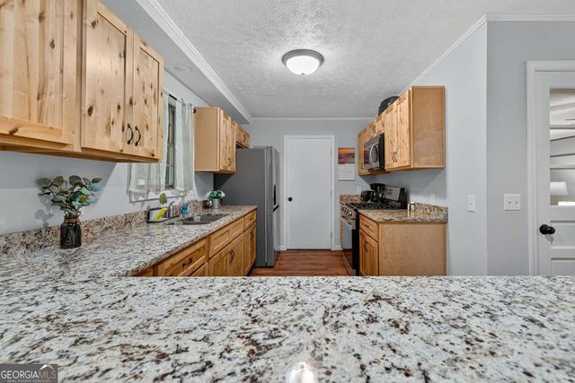 199 Cherry Street SE, Calhoun, GA 30701