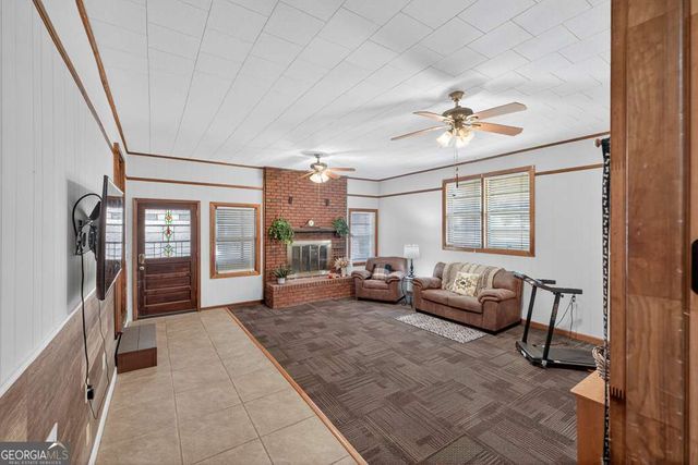 199 Cherry Street SE, Calhoun, GA 30701