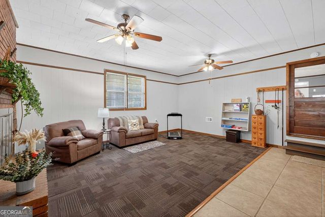 199 Cherry Street SE, Calhoun, GA 30701