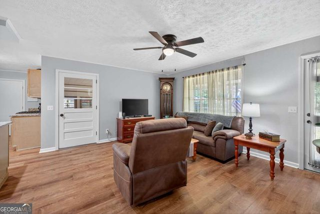 199 Cherry Street SE, Calhoun, GA 30701