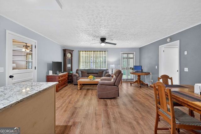 199 Cherry Street SE, Calhoun, GA 30701