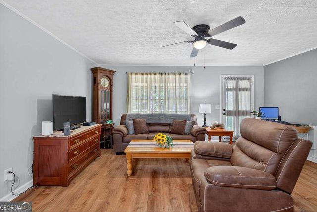 199 Cherry Street SE, Calhoun, GA 30701