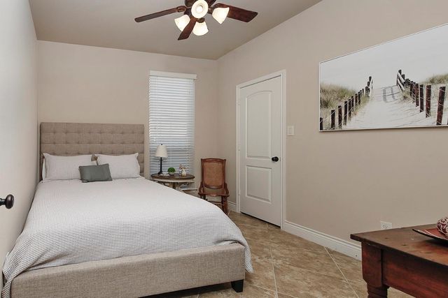 157 Pine Crest Circle, Montgomery, TX 77316