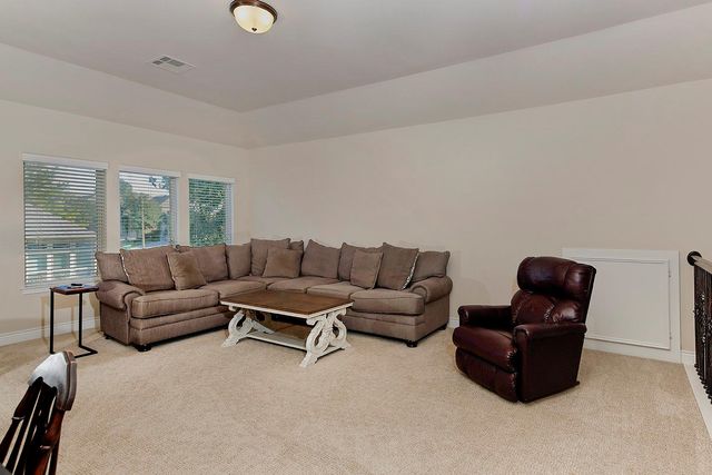 157 Pine Crest Circle, Montgomery, TX 77316