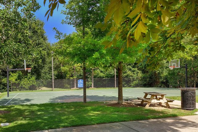 157 Pine Crest Circle, Montgomery, TX 77316