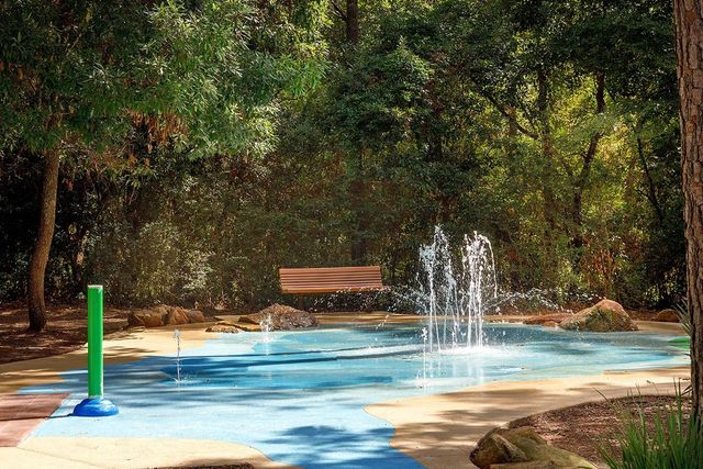 157 Pine Crest Circle, Montgomery, TX 77316