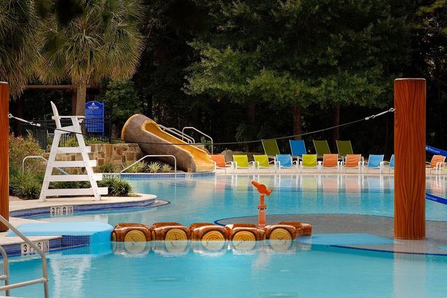 157 Pine Crest Circle, Montgomery, TX 77316